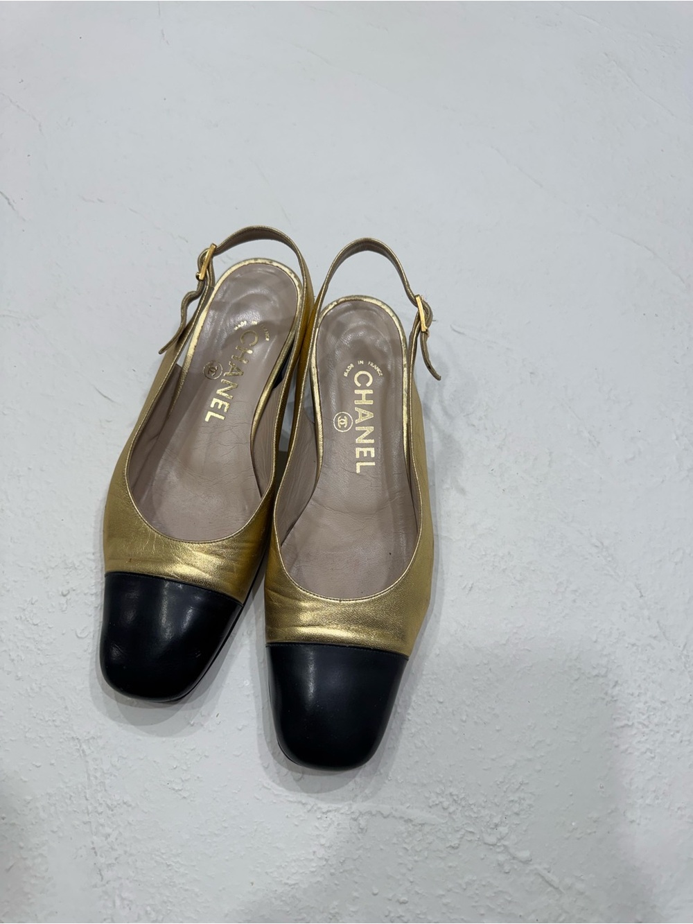 Chanel gold and black sling back ballet flats - Picture 2 of 6